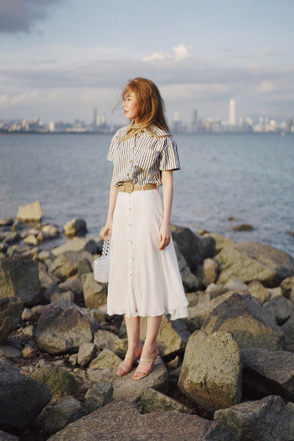 4 mẫu trang phục chị em nhất định không nên mặc đi làm kẻo mất hình tượng ảnh 4 khong muon mat hinh tuong trong mat dong nghiep, co nhung thu chi em nhat dinh dung dien di lam - 5