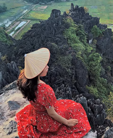 4 bí kíp đơn giản để hội chị em có góc ảnh đẹp - độc - lạ cho mùa du lịch rực rỡ ảnh 40