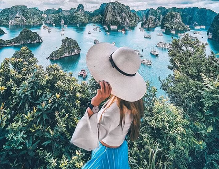 4 bí kíp đơn giản để hội chị em có góc ảnh đẹp - độc - lạ cho mùa du lịch rực rỡ