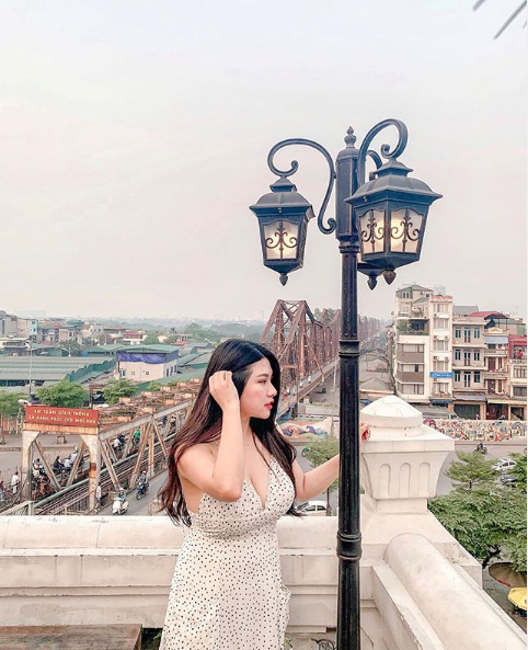 4 bí kíp đơn giản để hội chị em có góc ảnh đẹp - độc - lạ cho mùa du lịch rực rỡ ảnh 36 4 bí kíp đơn giản để hội chị em có góc ảnh đẹp - độc - lạ cho mùa du lịch rực rỡ ảnh 36