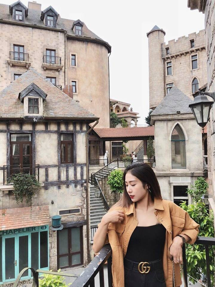 4 bí kíp đơn giản để hội chị em có góc ảnh đẹp - độc - lạ cho mùa du lịch rực rỡ ảnh 3 4 bí kíp đơn giản để hội chị em có góc ảnh đẹp - độc - lạ cho mùa du lịch rực rỡ ảnh 3