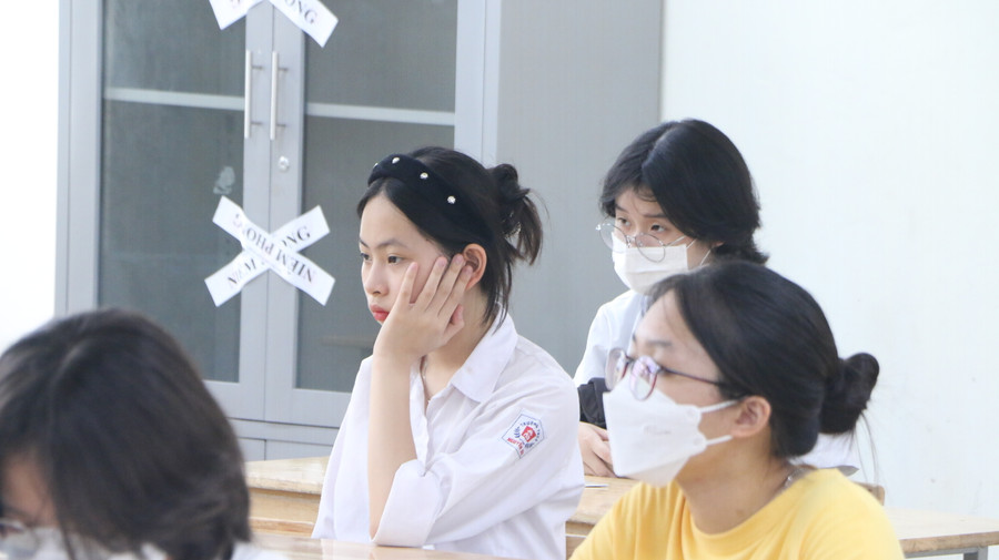 Trong các ngày 10 và 11/6, thí sinh phải có mặt từ 6h45 phút. Trong các ngày 10 và 11/6, thí sinh phải có mặt từ 6h45 phút.