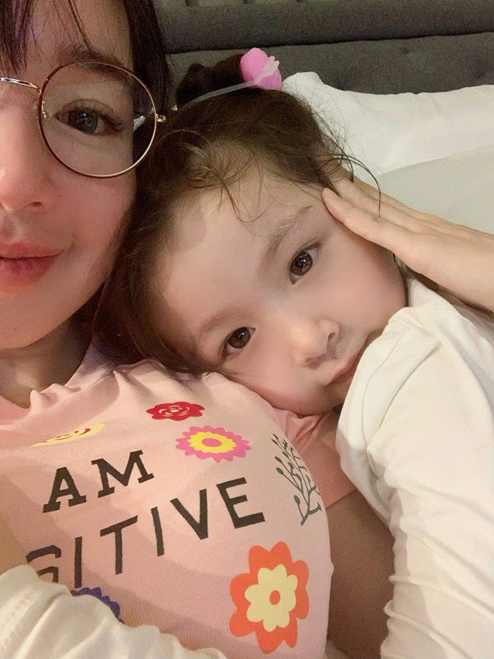 tung la nhoc ty hot hon sao hang a, gio con gai elly tran lai duoc nhan xet the nay! - 6