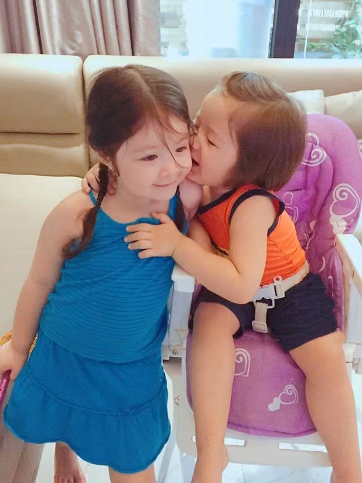 Hé lộ chi tiết khiến bức ảnh mới nhất của Cadie, con gái Elly Trần gây sốt ảnh 5 tung la nhoc ty hot hon sao hang a, gio con gai elly tran lai duoc nhan xet the nay! - 5