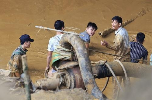 Hòa Bình đang dốc lực tìm kiếm 2 phu vàng mắc kẹt ở mỏ vàng Cột Cờ (Ảnh: tintuc.vn)