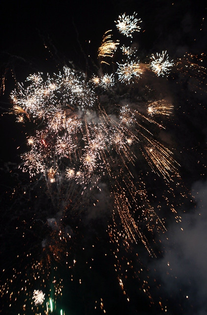 Với nhiều sắc màu rực rỡ Với nhiều sắc màu rực rỡ