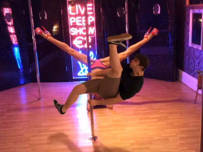 chi vi "lac buoc" ma thanh nien bi cu dan mang che anh hinh anh 8