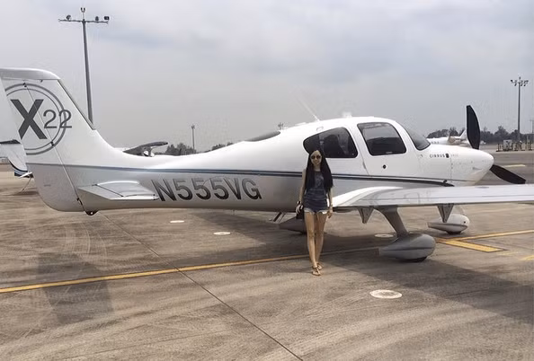 Tieu thu, thieu gia Singapore khoe cuoc song giau sang hinh anh 8