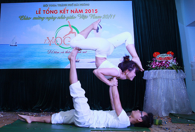 Có một lần duy nhất hai người cãi nhau to, chị Ngọc Anh đòi chia tay. Anh Kim Ba kể: “Lần đầu đứng trước tình huống như vậy, mình không biết xử trí sao. Mình chỉ nghĩ, 2 người đang yêu nhau sao mà lại dễ nói chia tay như thế. Mà chia tay như thế là có còn yêu nhau nữa không nhỉ. Lúc này mình chỉ biết đi tìm quân sư để được tư vấn. Sau đó mình chủ động tìm gặp vợ, yêu cầu nói chuyện nghiêm túc và rõ ràng, giải quyết mấu chốt câu chuyện dẫn đến cãi nhau. Và chốt lại mình chủ động xin lỗi làm lành thế là 2 người lại vui vẻ như cũ. Được biết mấy hôm ấy vợ cũng khóc nhiều lắm. Khi hiểu ra, hai chúng mình móc tay với nhau không bao giờ được nhắc đến từ chia tay nữa”.