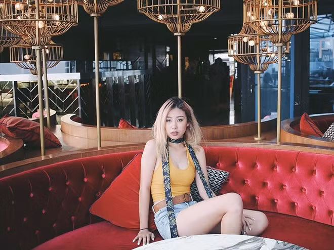 Tieu thu, thieu gia Singapore khoe cuoc song giau sang hinh anh 5