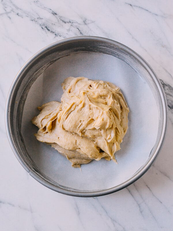 Làm nhanh bánh đào mềm mịn cho bữa sáng thêm phần hấp dẫn ảnh 4