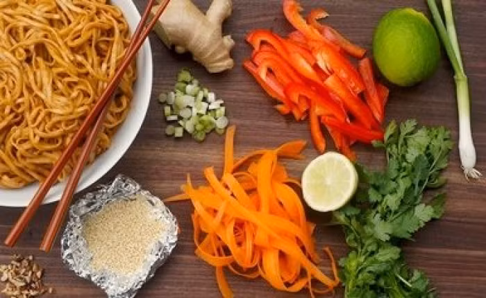 Thưởng thức món mì trộn sốt cay ngon miễn chê vào bữa sáng thuong thuc mon mi tron sot cay ngon mien che vao bua sang 8