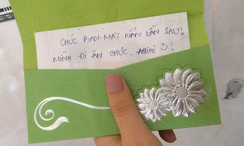 Phong bì mừng cưới "bá đạo". 10-anh-hai-hot-nhat-facebook-trong-ngay