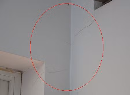 Tường nhà bị nứt dấu hiệu vận xui