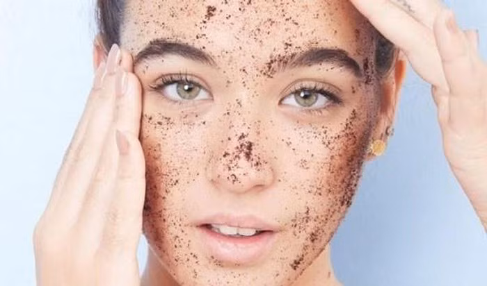 Chăm sóc như thế nào để da đều màu trở lại trong mùa nắng nóng? ảnh 1