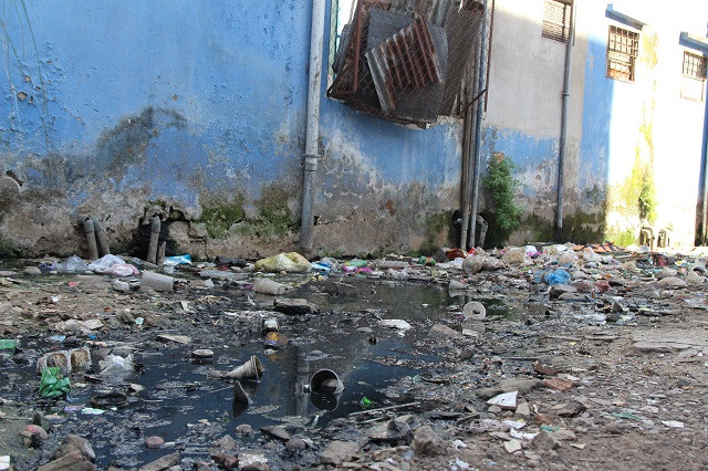 …gây ứ đọng, nhếch nhác, bốc mùi hôi khó chịu