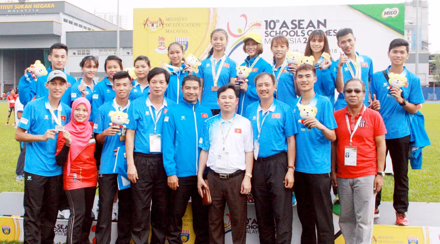 Kết thúc 10th Asean Schools Games năm 2018 các vận động viên điền kinh xuất sắc giành được 7 HCV, 3 HCV, 1 HCĐ
