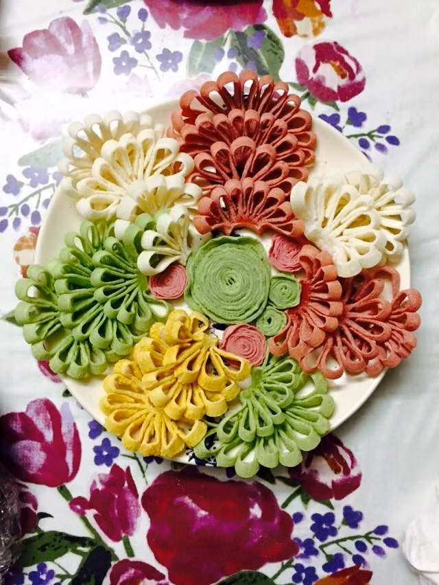 Cách làm mứt dừa hình hoa cúc đón Tết Cách làm mứt dừa hình hoa cúc đón Tết