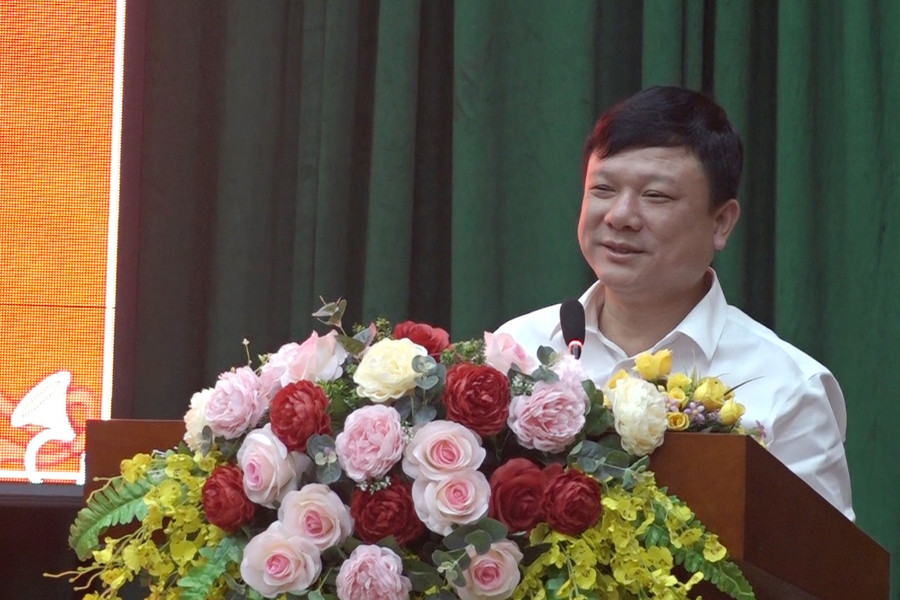 PGS.TS Hoàng Văn Hùng, Giám đốc Đại học Thái Nguyên phát biểu tại lễ khai giảng. PGS.TS Hoàng Văn Hùng, Giám đốc Đại học Thái Nguyên phát biểu tại lễ khai giảng.