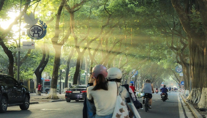 Thời tiết hôm nay Bắc Bộ ngày nắng nóng, Nam Bộ chiều tối mưa rào và dông