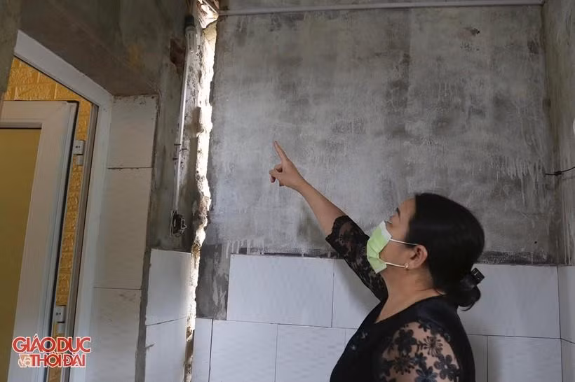 Vết nứt tại Trường Mầm non xã Châu Hồng.