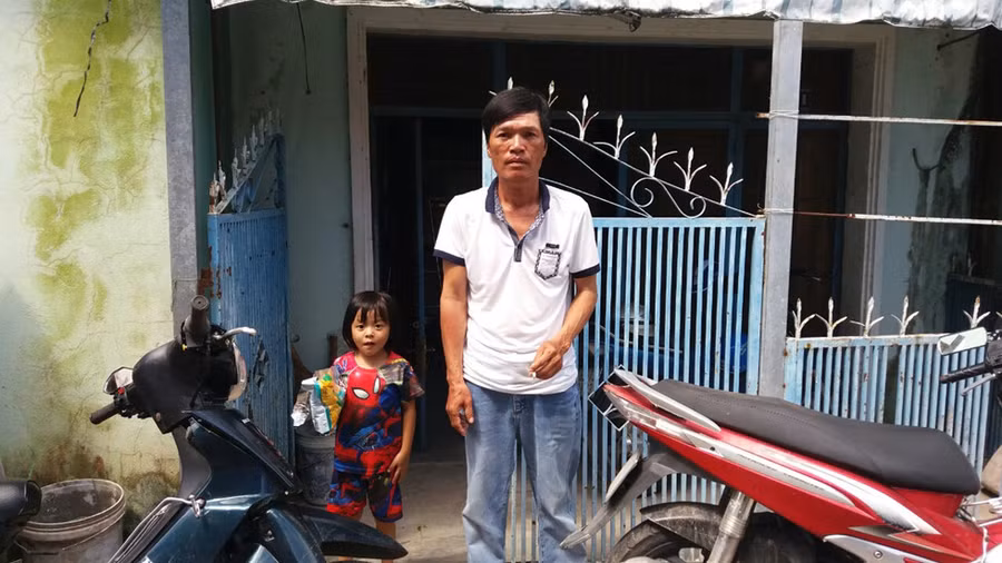 Trải lòng của người xe ôm muốn cưới cô gái thất lạc gia đình 16 năm ở Kiên Giang làm vợ ảnh 2 Ông xe ôm trải lòng về cô gái thất lạc gia đình 16 năm: Ngỡ duyên nợ - ảnh 2