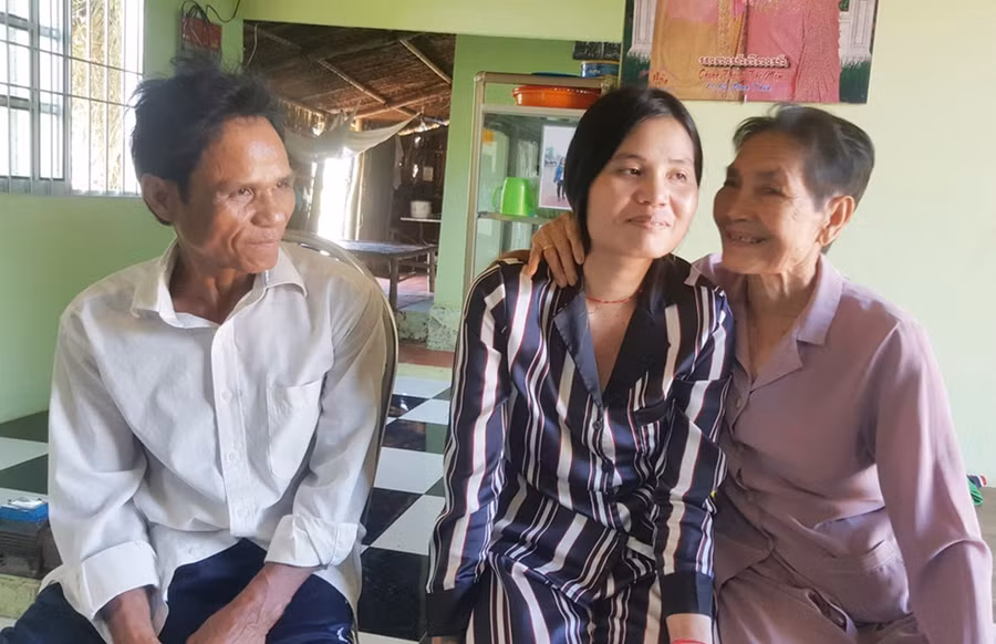 Ông xe ôm trải lòng về cô gái thất lạc gia đình 16 năm: Ngỡ duyên nợ - ảnh 1