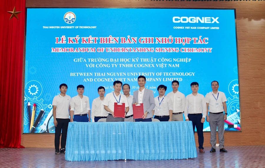 Trường Đại học Kỹ thuật Công nghiệp hợp tác cùng Công ty TNHH Cognex Việt Nam.