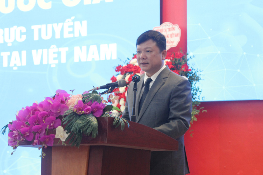 PGS.TS Hoàng Văn Hùng, Giám đốc Đại học Thái Nguyên. PGS.TS Hoàng Văn Hùng, Giám đốc Đại học Thái Nguyên.