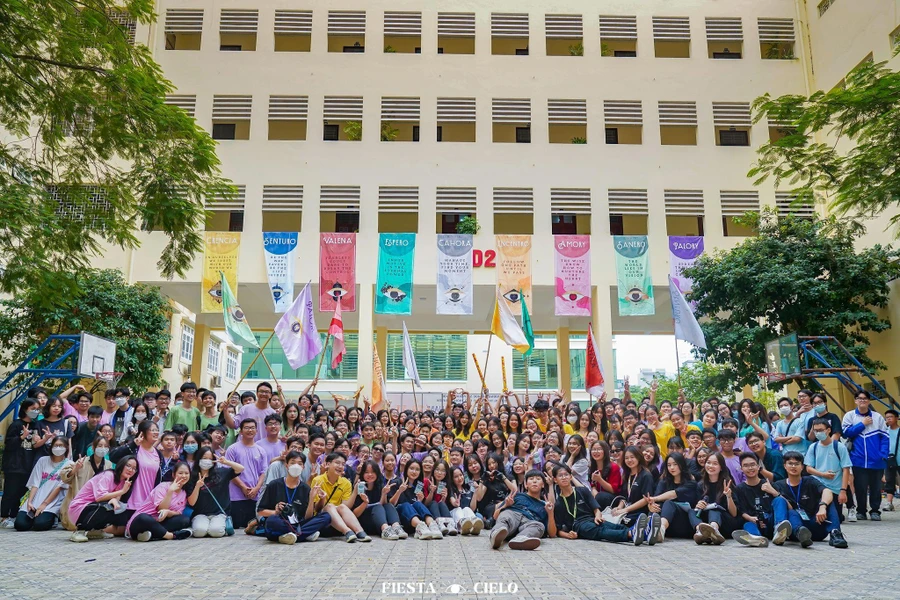 Cả 9 đội đều tham gia nhiệt tình cuộc thi nhảy Flashmob Day năm 2022.