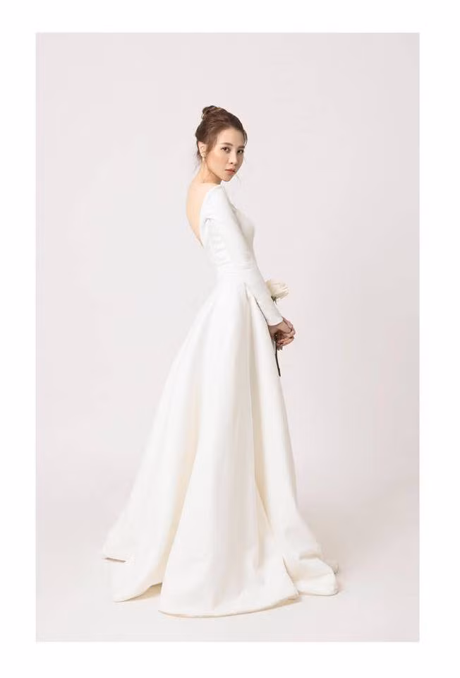 cuong do la chuan bi den 4 chiec vay cuoi cho vo trong ngay trong dai - 5