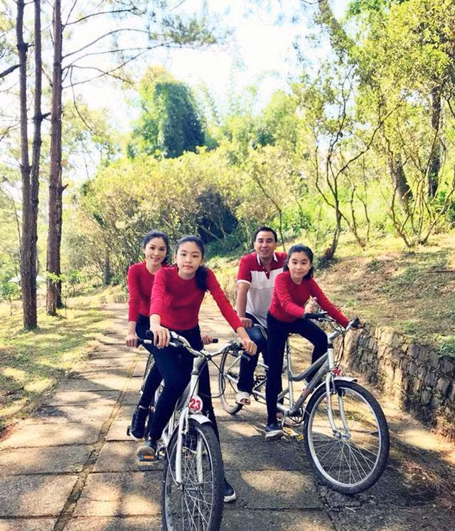 Chân dung người vợ xinh đẹp, tài giỏi đứng sau thành công của “MC quốc dân” Quyền Linh ảnh 12 Chân dung người vợ xinh đẹp, tài giỏi đứng sau thành công của “MC quốc dân” Quyền Linh ảnh 12