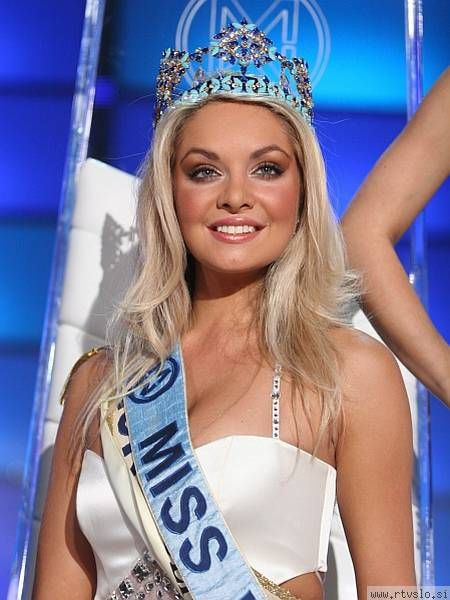 Ngắm nhan sắc “nghiêng nước nghiêng thành” của 10 Hoa hậu Thế giới đẹp nhất lịch sử ảnh 2 Giải trí - Ngắm nhan sắc