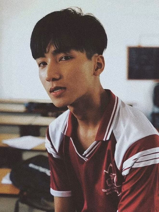 10X bối rối khi xuất hiện trên mạng vì gương mặt giống Sơn Tùng M-TP - ảnh 3