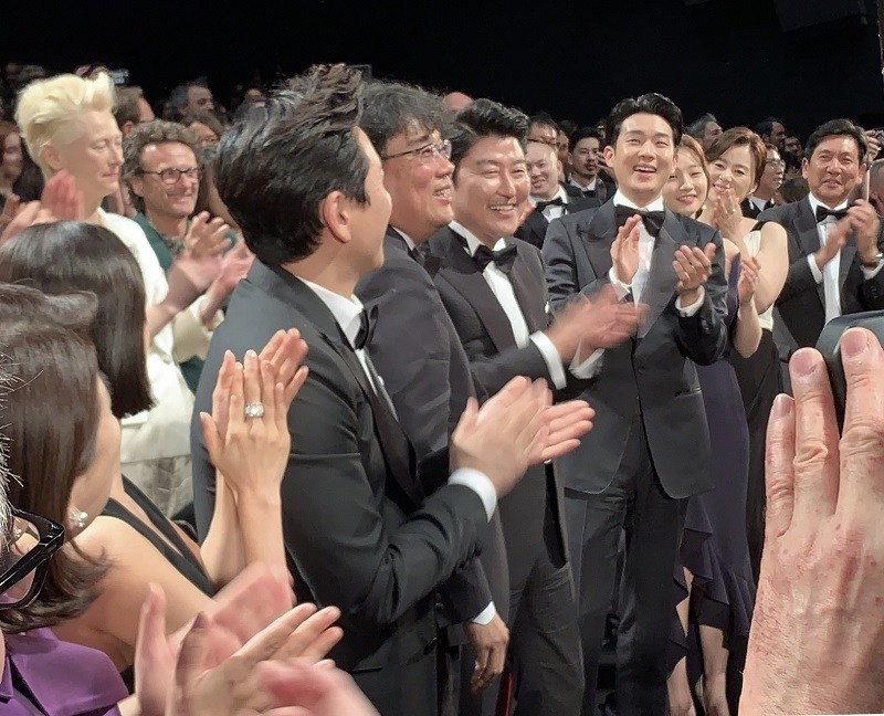 Giành Cành cọ vàng tại LHP Cannes 2019, “Ký sinh trùng” có gì hấp dẫn? ảnh 2 Keyword đầu tiên có dấu