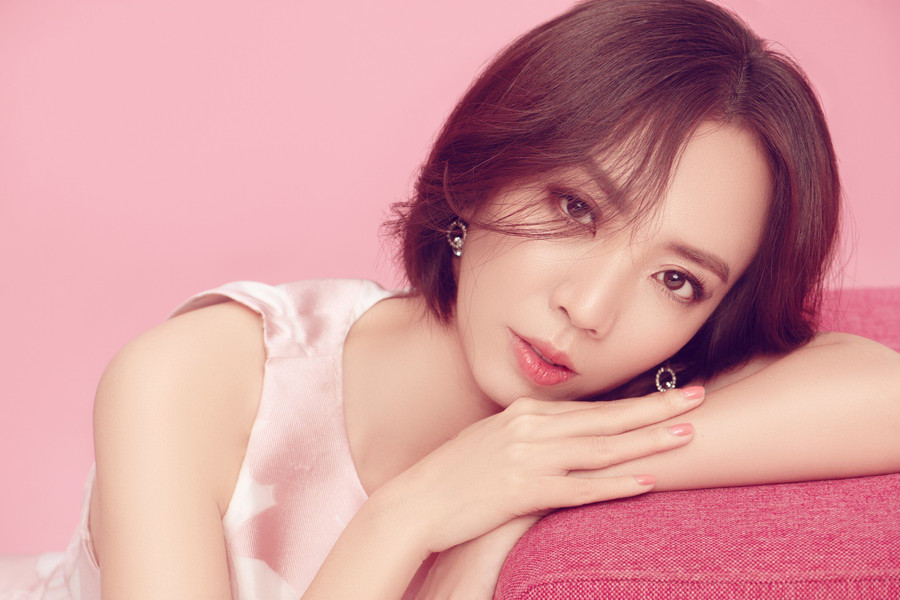 Thu Trang lột xác nữ tính đến bất ngờ, đánh bật hoàn toàn hình tượng Chị Mười Ba - Ảnh 5.