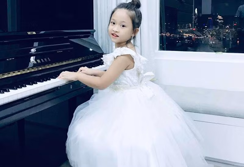 Bé sở hữu nét đẹp thiên thần