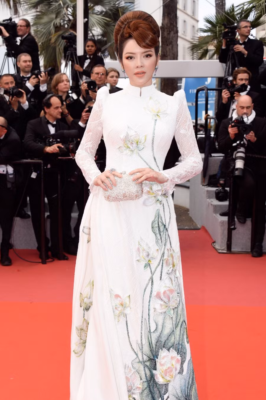 Khong du Cannes 2019, Ly Nha Ky van duoc fan nhac den vi dieu nay hinh anh 1