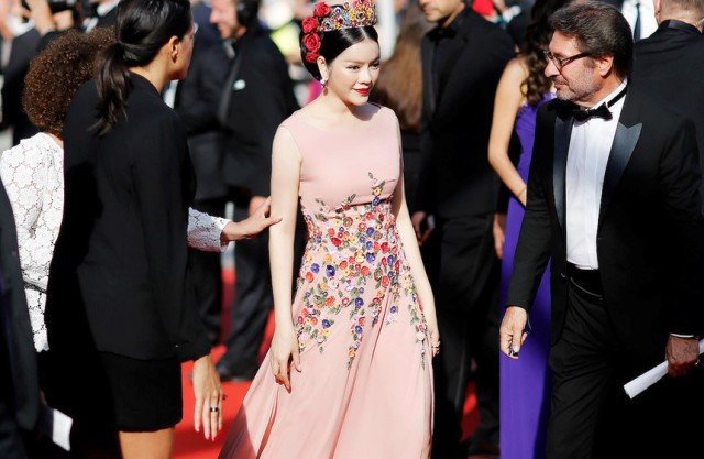 Không dự Cannes 2019, Lý Nhã Kỳ vẫn được fan nhắc đến vì điều này