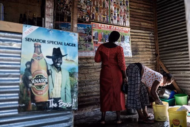 Hòn đảo “nghẹt thở” nhất hành tinh: Chưa bằng nửa sân bóng nhưng có cả nghìn dân - Ảnh 3.