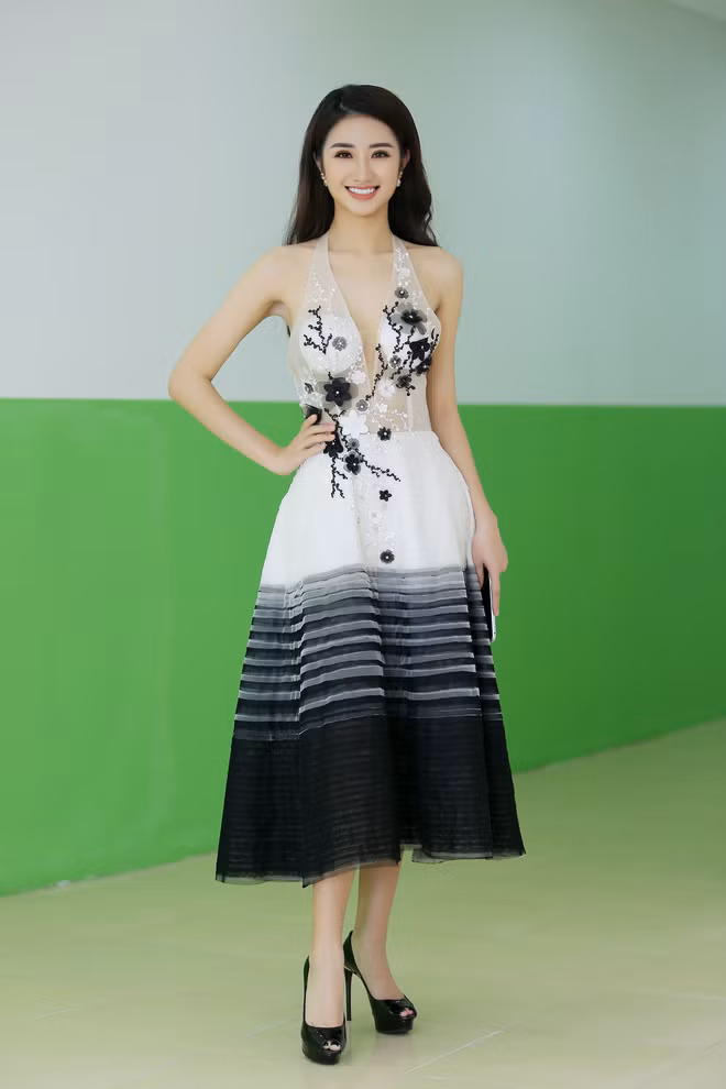 nhung-nang-hau-duoc-chong-cung-chieu-voi-cuoc-song-chang-khac-nao-nu-hoang 14