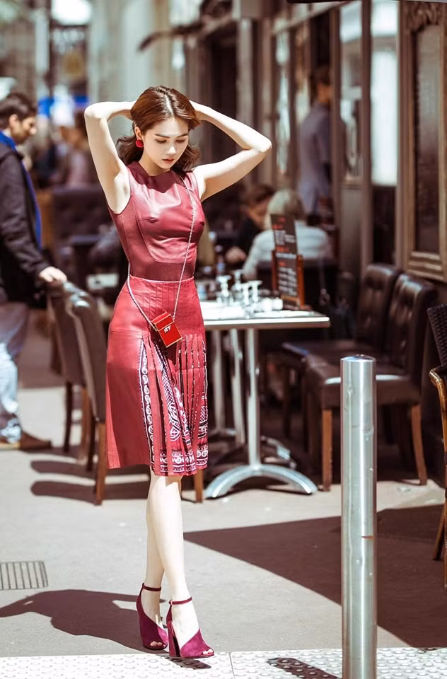 Stylist của Ngọc Trinh tại thảm đỏ Cannes tiết lộ yêu cầu của người đẹp cho sự kiện: Chị biết mình là ai và đang làm gì