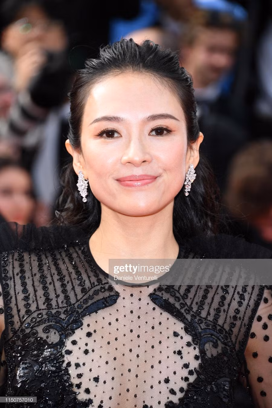 Chuong Tu Di goi cam va dang cap voi hang hieu tai LHP Cannes 2019 hinh anh 3 