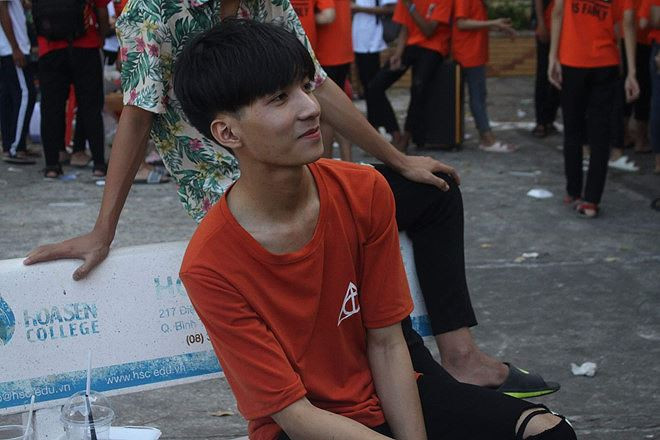 10X bối rối khi xuất hiện trên mạng vì gương mặt giống Sơn Tùng M-TP - ảnh 7