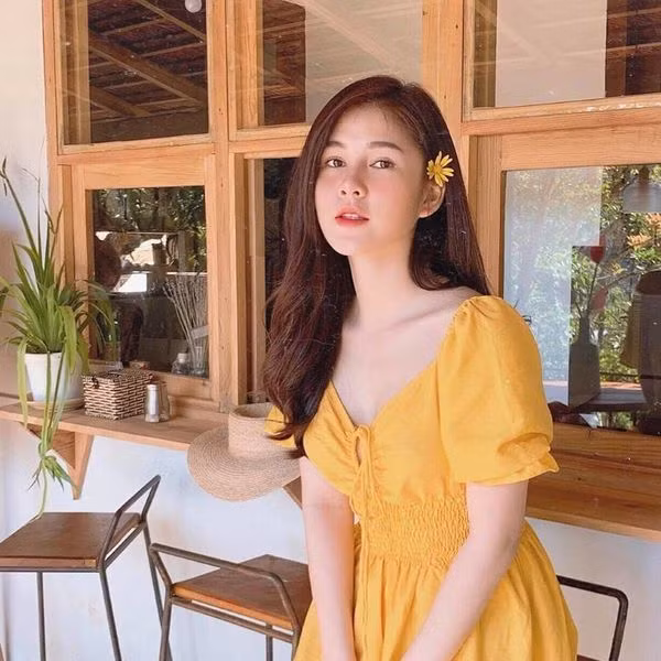 Hội bạn thân toàn gái xinh sinh năm 1990 của MC Thu Hoài người đang bị đồn là tình mới của bạn trai cũ Ngọc Thảo ảnh 1