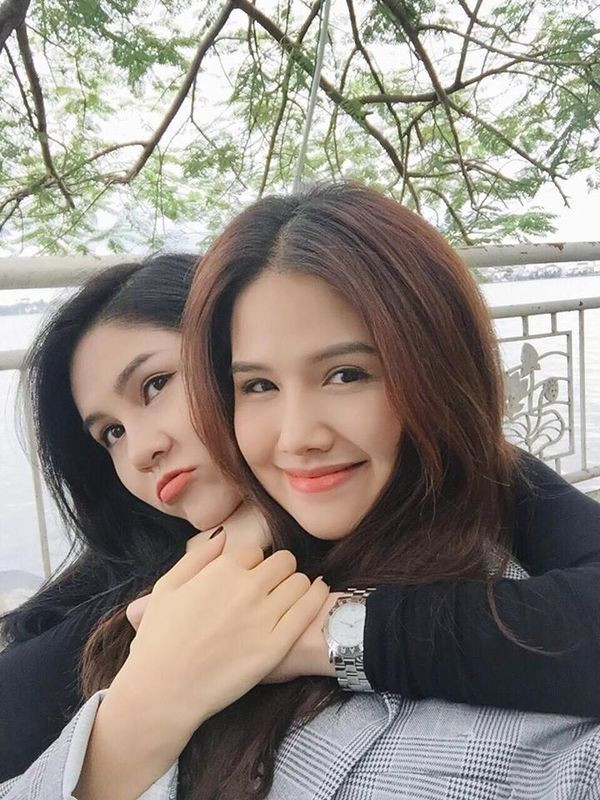 Hội bạn thân toàn gái xinh sinh năm 1990 của MC Thu Hoài ảnh 9 Thân thiết nhất với Thu Hoài chính là Phương Anh (còn gọi là Phanh Lee).