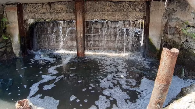 Nước thải hôi thối tuồn ra công viên lớn nhất Đà Nẵng - 2