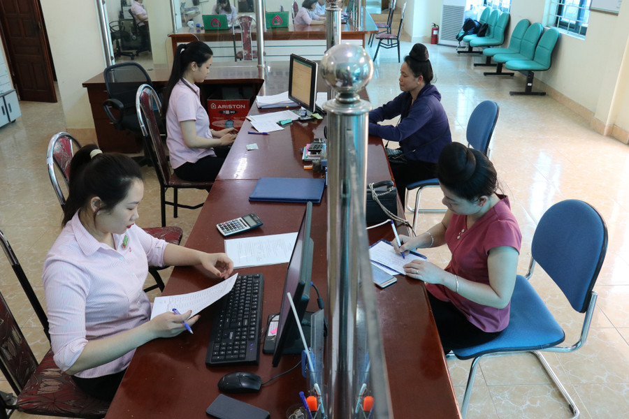Giờ làm việc của nhiều tỉnh miền núi thường bắt đầu lúc 7 giờ sáng