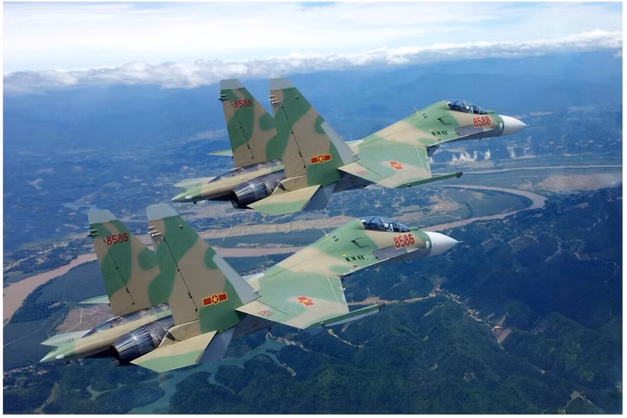 Biên đội Su30MK2 xuất kích bảo vệ vùng trời Tổ quốc. Ảnh Trung đoàn cung cấp