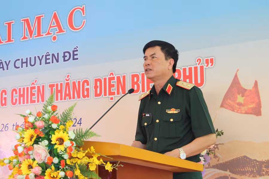 Trung tướng Đỗ Văn Thiện - Chính ủy Tổng cục Hậu cần phát biểu khai mạc.